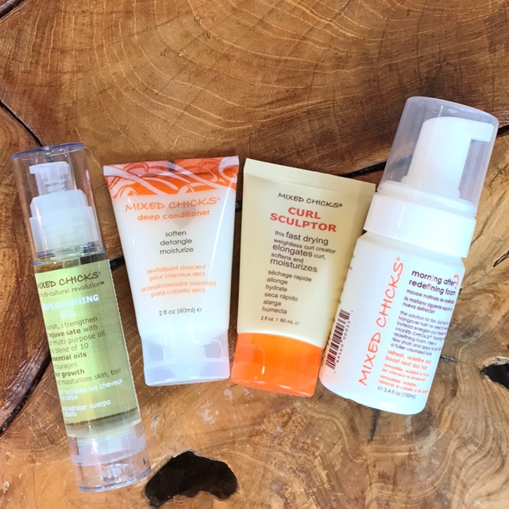 Mixed chicks replenishing oil hair foam moisturizer deep conditioner